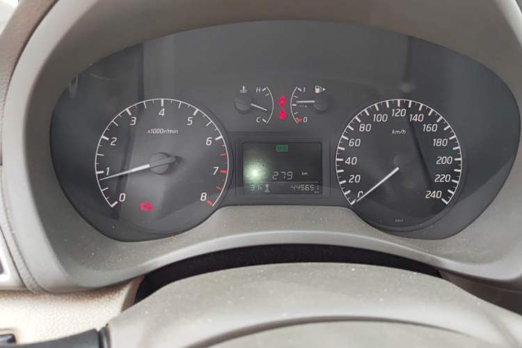 Used Nissan Sylphy 2012 1.6XE Manual Comfort Edition Instrument Cluster