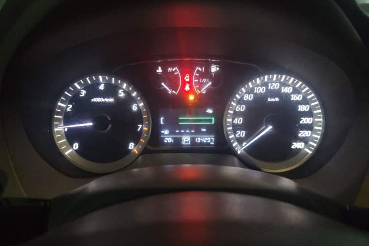 Used Nissan Sylphy 2012 1.8XL CVT Luxury Edition Instrument Cluster