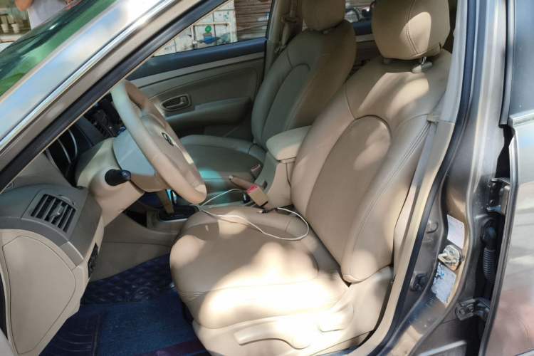 Used Nissan Sylphy 2012 Classic 1.6XE Automatic Comfort Edition Left Front Seat