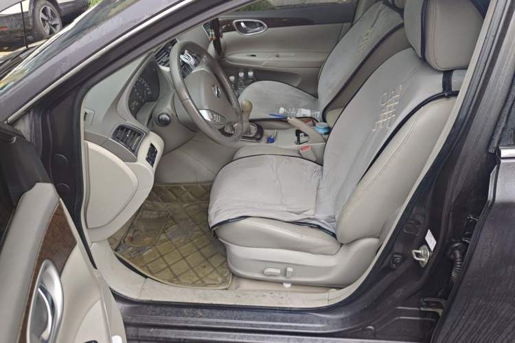 Used Nissan Sylphy 2012 1.6 XL Manual Luxury Edition Left Front Seat