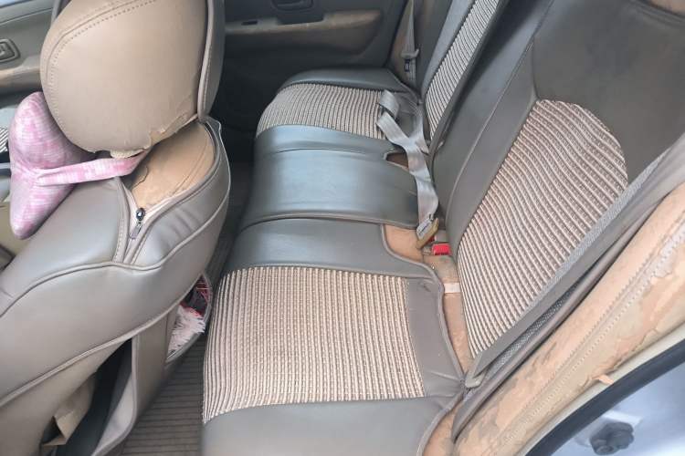 Used Nissan Sylphy 2012 Classic 1.6XE Automatic Comfort Edition Left Rear Seat