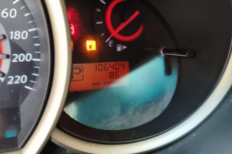 Used Nissan Sylphy 2012 Classic 1.6XE Automatic Comfort Edition Odometer Close Up