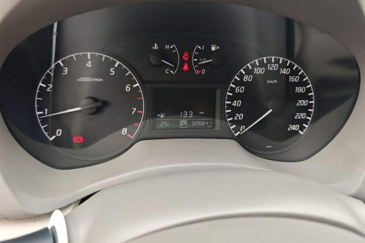 Used Nissan Sylphy 2012 1.6 XL CVT Luxury Edition Odometer Close Up