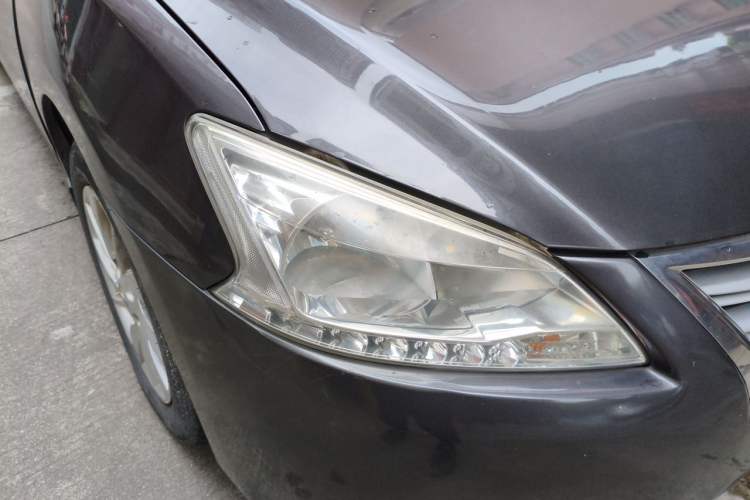 Used Nissan Sylphy 2012 1.8XL CVT Luxury Edition Right Front Headlight