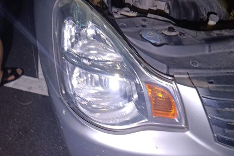 Used Nissan Sylphy 2012 Classic 1.6XE Automatic Comfort Edition Right Front Headlight