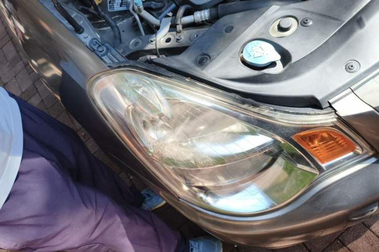 Used Nissan Sylphy 2012 Classic 1.6XE Automatic Comfort Edition Right Front Headlight