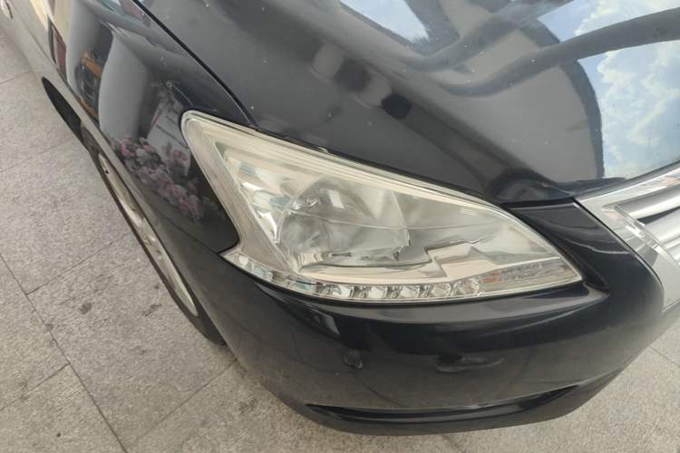 Used Nissan Sylphy 2012 1.6 XL CVT Luxury Edition Right Front Headlight