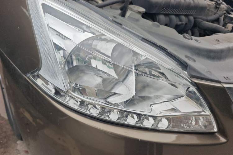 Used Nissan Sylphy 2012 1.6 XL CVT Luxury Edition Right Front Headlight
