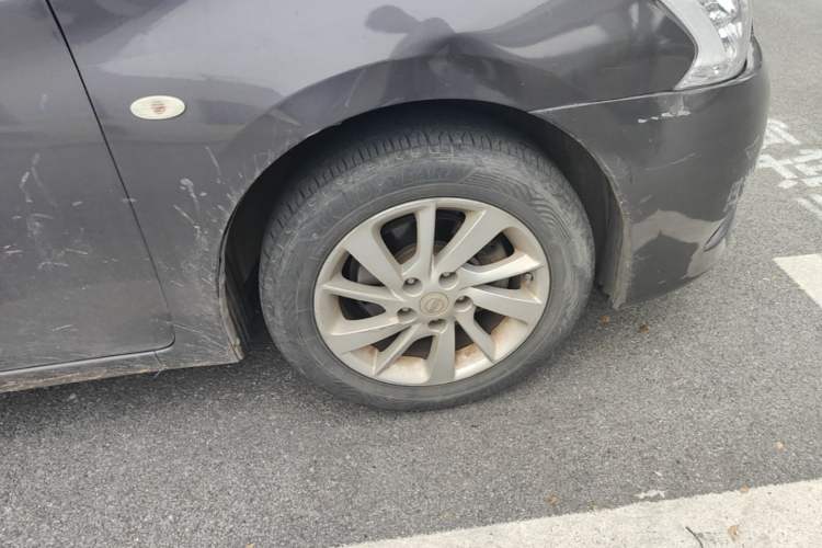 Used Nissan Sylphy 2012 1.6 XL CVT Luxury Edition Right Front Wheel Hub
