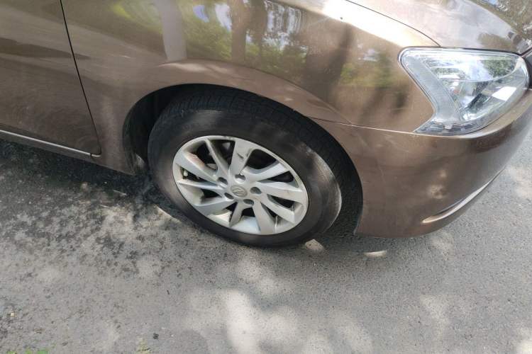 Used Nissan Sylphy 2012 1.8XL CVT Luxury Edition Right Front Wheel Hub