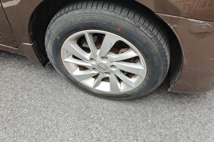 Used Nissan Sylphy 2012 1.6 XL CVT Luxury Edition Right Front Wheel Hub