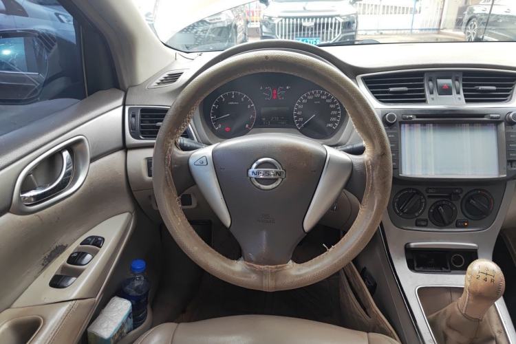 Used Nissan Sylphy 2012 1.6XE Manual Comfort Edition Steering Wheel