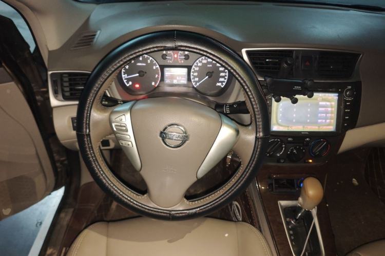 Used Nissan Sylphy 2012 1.6 XL CVT Luxury Edition Steering Wheel