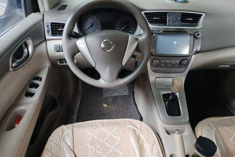 Used Nissan Sylphy 2012 1.6XE CVT Comfort Edition Steering Wheel
