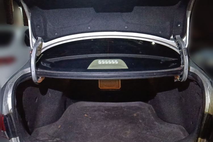 Used Nissan Sylphy 2012 Classic 1.6XE Automatic Comfort Edition Trunk
