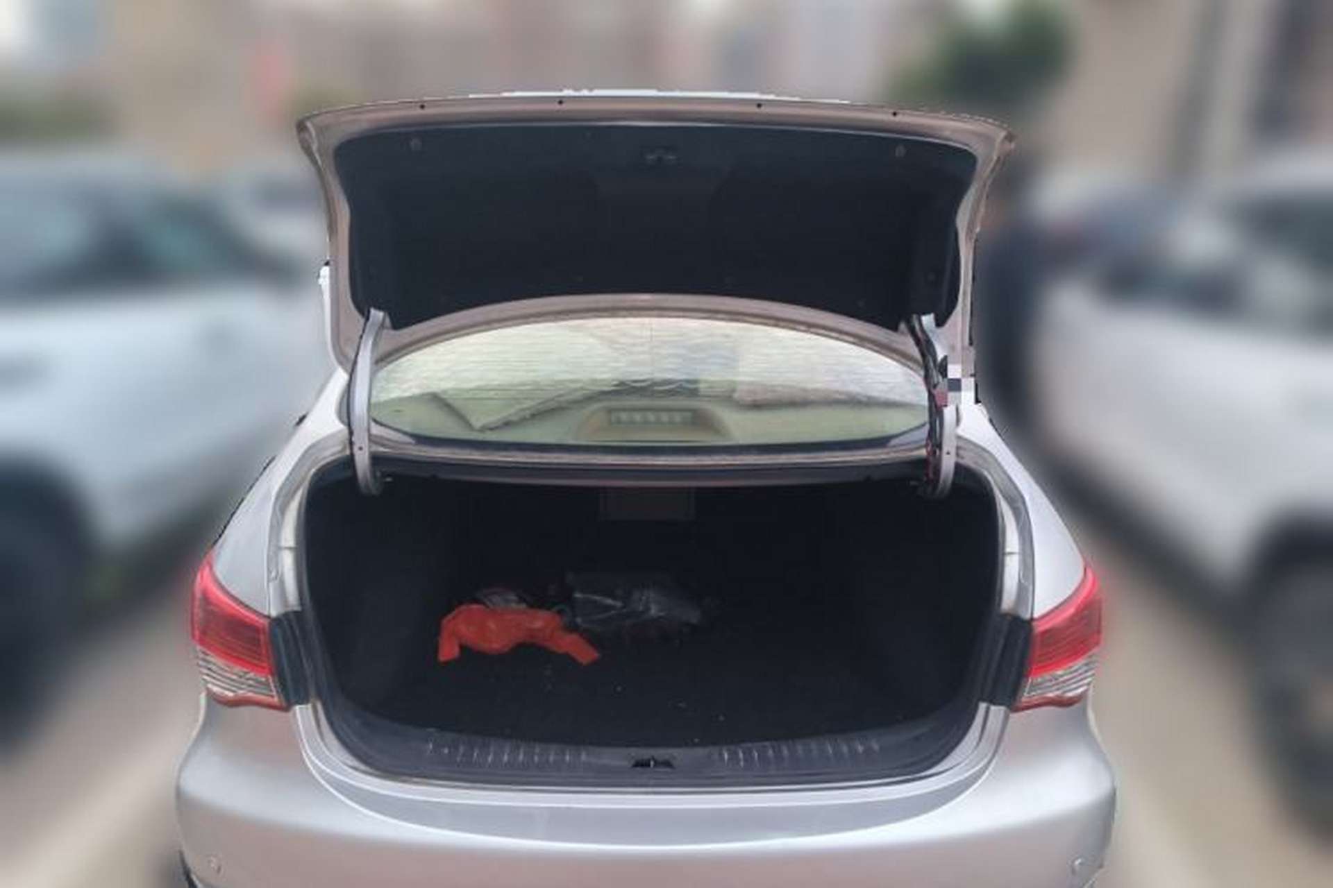 Used Nissan Sylphy 2012 Classic 1.6XE Automatic Comfort Edition Trunk