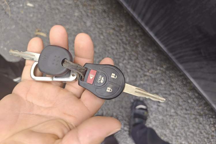 Used Nissan Sylphy 2012 1.6 XL Manual Luxury Edition Vehicle Key