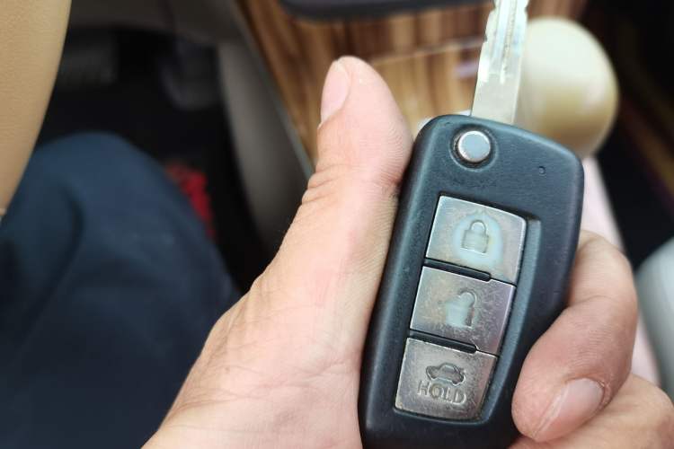 Used Nissan Sylphy 2012 Classic 1.6 XL Automatic Luxury Edition Vehicle Key