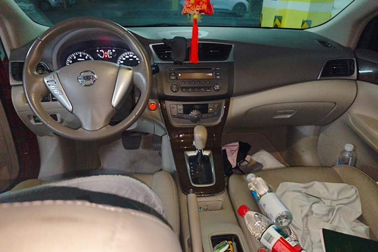 Used Nissan Sylphy 2012 1.8XL CVT Luxury Edition Center Console