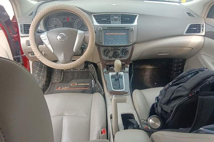 Used Nissan Sylphy 2012 1.6 XL CVT Luxury Edition Center Console