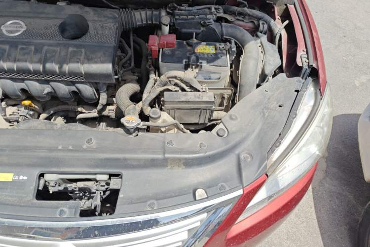 Used Nissan Sylphy 2012 1.6 XL CVT Luxury Edition Engine Bay Left