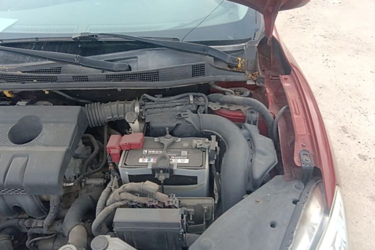 Used Nissan Sylphy 2012 1.6 XL CVT Luxury Edition Engine Bay Left