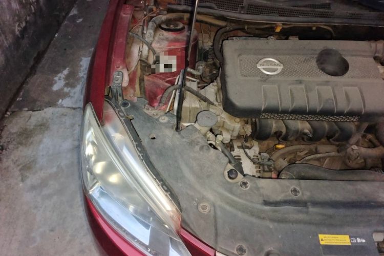 Used Nissan Sylphy 2012 1.6 XL CVT Luxury Edition Engine Bay Right