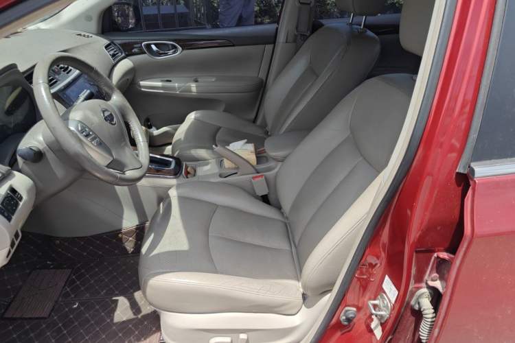 Used Nissan Sylphy 2012 1.6 XL CVT Luxury Edition Left Front Seat