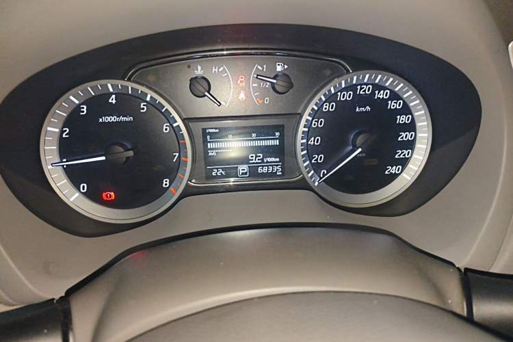 Used Nissan Sylphy 2012 1.8XL CVT Luxury Edition Odometer Close Up