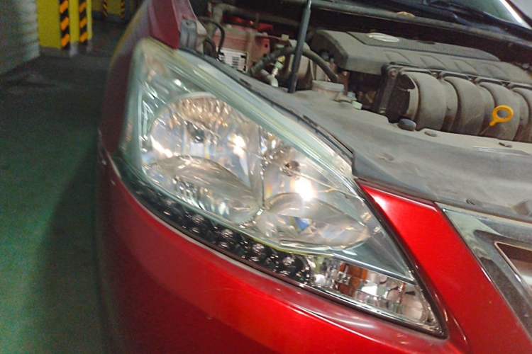 Used Nissan Sylphy 2012 1.8XL CVT Luxury Edition Right Front Headlight