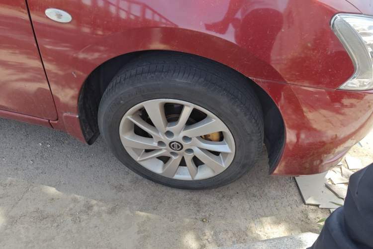 Used Nissan Sylphy 2012 1.6 XL CVT Luxury Edition Right Front Wheel Hub
