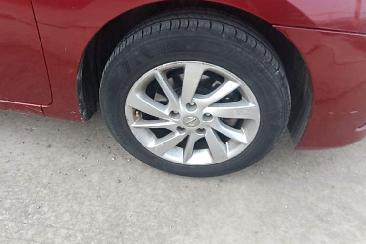 Used Nissan Sylphy 2012 1.6 XL CVT Luxury Edition Right Front Wheel Hub