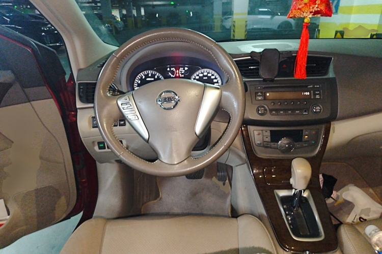 Used Nissan Sylphy 2012 1.8XL CVT Luxury Edition Steering Wheel
