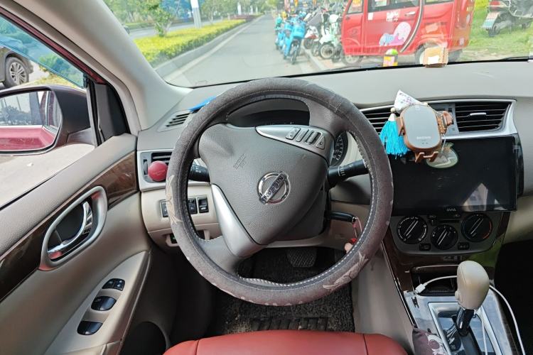 Used Nissan Sylphy 2012 1.6 XL CVT Luxury Edition Steering Wheel
