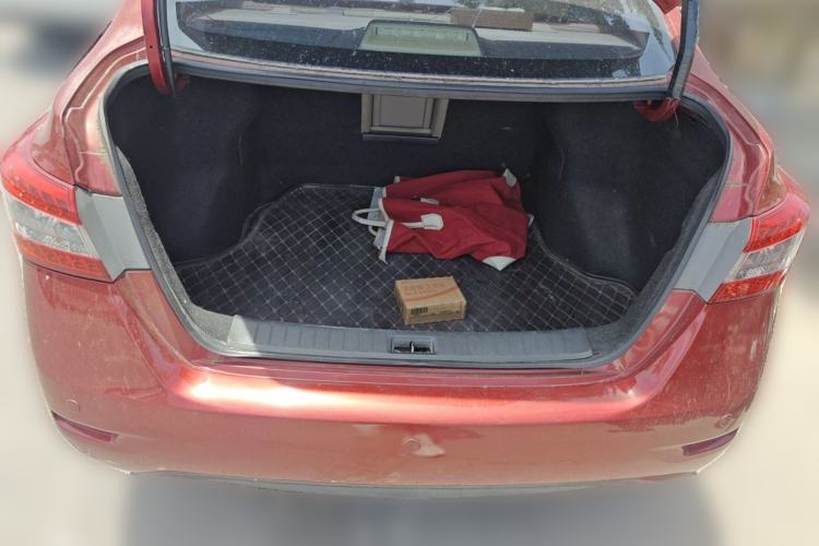 Used Nissan Sylphy 2012 1.6 XL CVT Luxury Edition Trunk