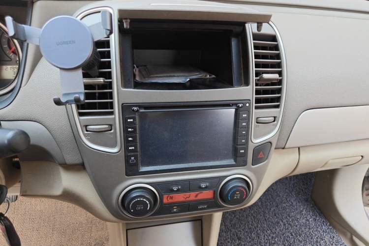 Used Nissan Sylphy 2012 Classic 1.6XE Manual Comfort Edition Audio And AC Panel