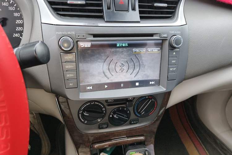 Used Nissan Sylphy 2012 1.6 XL CVT Luxury Edition Audio And AC Panel