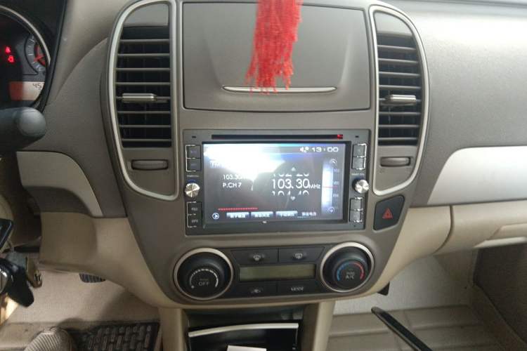 Used Nissan Sylphy 2012 Classic 1.6XE Manual Comfort Edition Audio And AC Panel