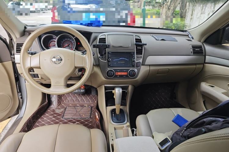 Used Nissan Sylphy 2012 Classic 1.6XE Automatic Comfort Edition Center Console