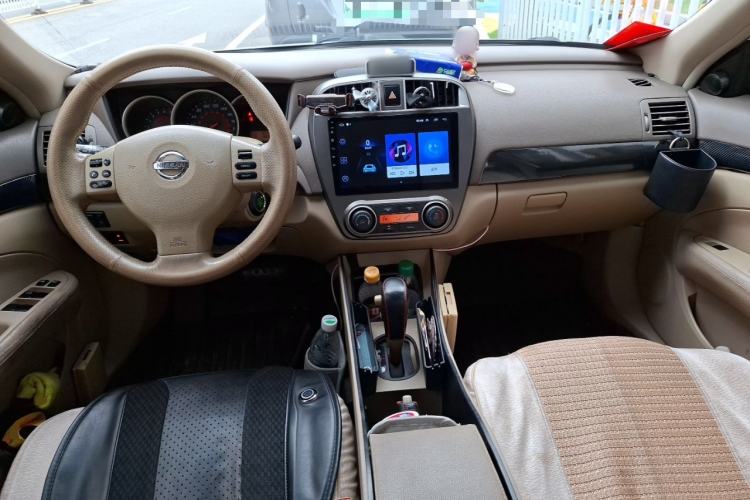Used Nissan Sylphy 2012 Classic 1.6XE Automatic Comfort Edition Center Console