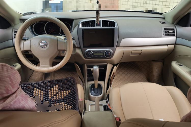 Used Nissan Sylphy 2012 Classic 1.6XE Automatic Comfort Edition Center Console