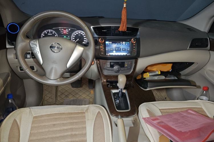 Used Nissan Sylphy 2012 1.8XL CVT Luxury Edition Center Console