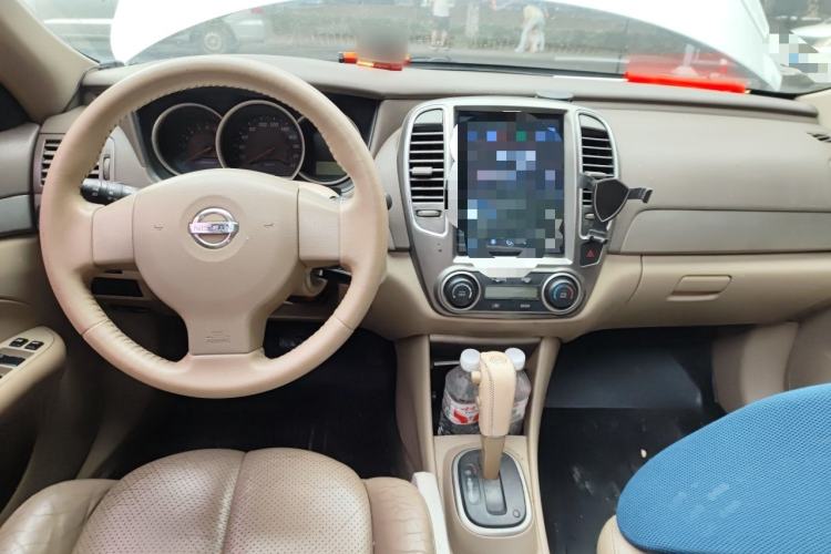 Used Nissan Sylphy 2012 Classic 1.6 XL Automatic Luxury Edition Center Console