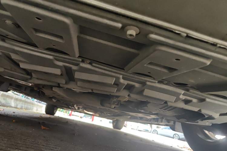 Used Nissan Sylphy 2012 Classic 1.6XE Automatic Comfort Edition Chassis Front