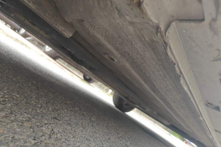 Used Nissan Sylphy 2012 Classic 1.6XE Manual Comfort Edition Chassis Front Left