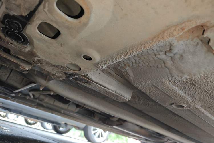 Used Nissan Sylphy 2012 Classic 1.6XE Manual Comfort Edition Chassis Front Left