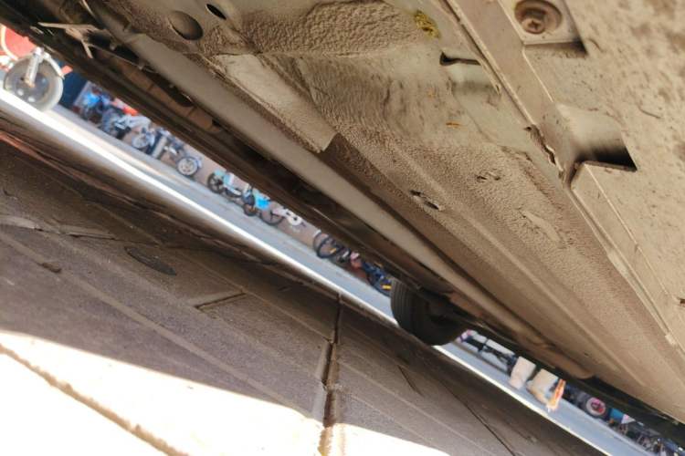 Used Nissan Sylphy 2012 Classic 1.6XE Manual Comfort Edition Chassis Front Left