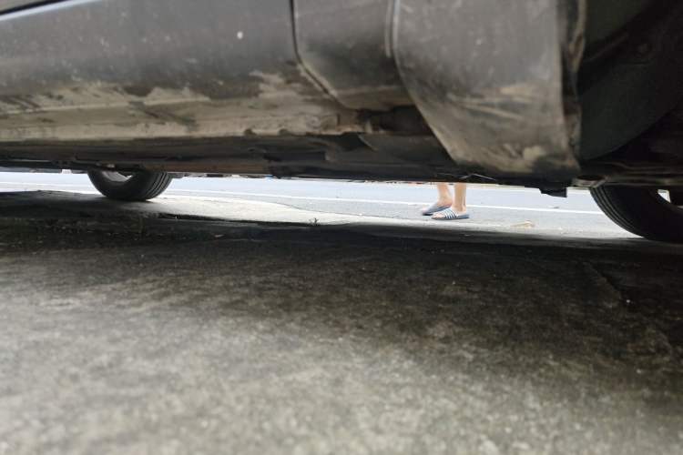 Used Nissan Sylphy 2012 1.6XE Manual Comfort Edition Chassis Front Right