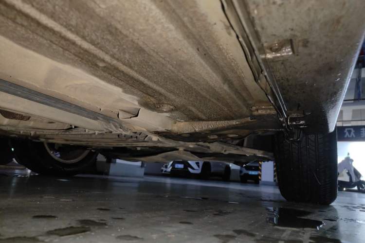 Used Nissan Sylphy 2012 Classic 1.6XE Manual Comfort Edition Chassis Front Right