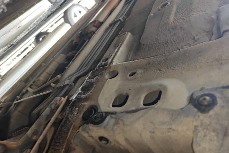 Used Nissan Sylphy 2012 Classic 1.6XE Manual Comfort Edition Chassis Front Right
